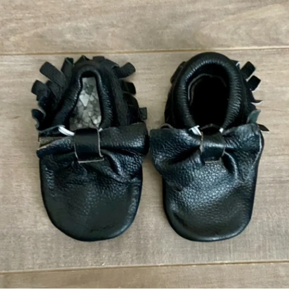 Leather Baby Moccasins with Tassels Crib Toddler Shoes in Black